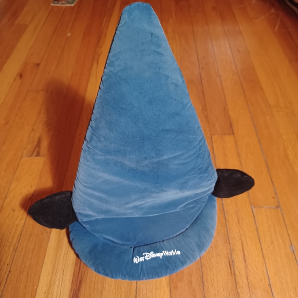 Disney Blue Hat with Walt Disney World Logo - Picture 3 of 8